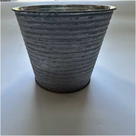 Antique Ribbed Chartwell Pot - 15cm